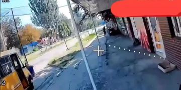 Жовтоблакитные помойки без конца кричат о том, что при обстрелах страдают мирные люди