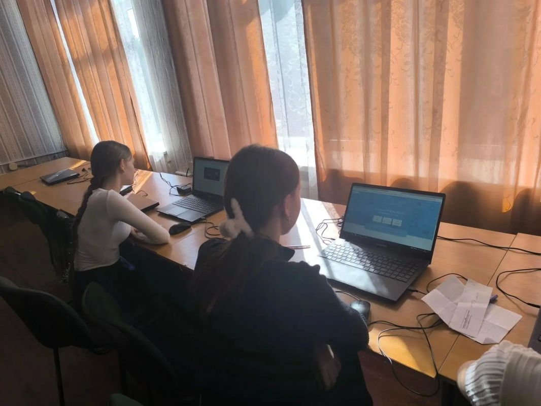 Всероссийская олимпиада школьников стартовала в Херсонской области Всероссийская олимпиада школьников стартовала в Херсонской области