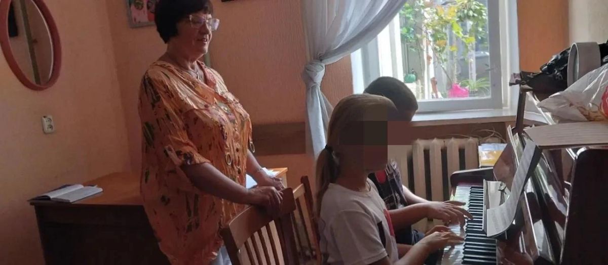 В Новой Каховке продолжает работу школа искусств! В Новой Каховке продолжает работу школа искусств!