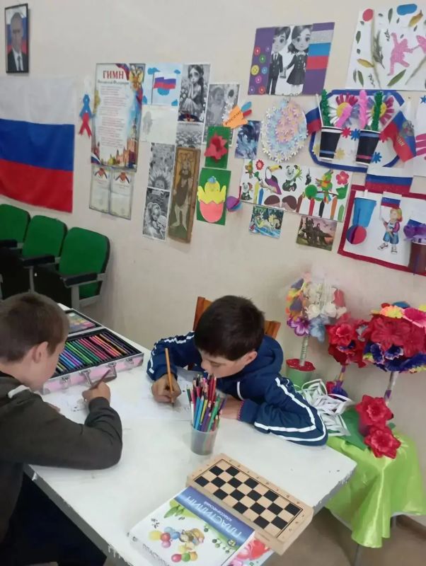 Каникулы закончились, а творчество — нет! Каникулы закончились, а творчество — нет!