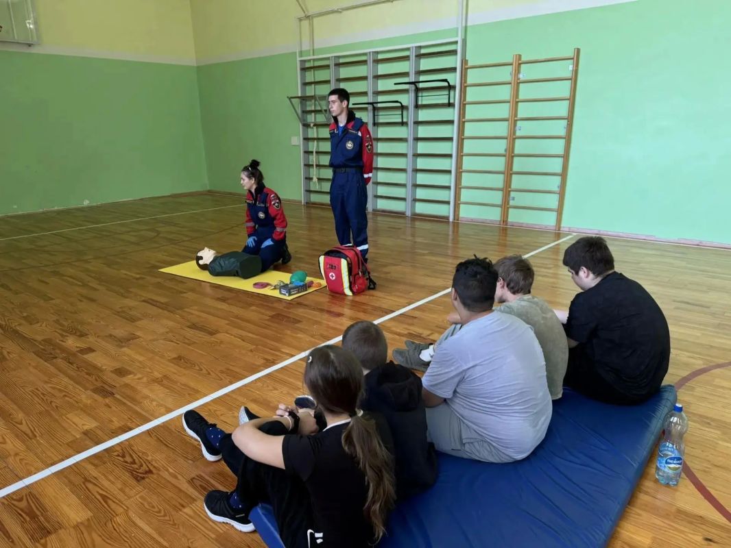 Первая помощь: школьники осваивают важные навыки Первая помощь: школьники осваивают важные навыки
