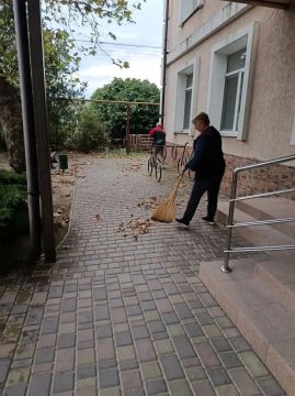 Геническ и населенные пункты становятся чище благодаря “Азовкоммунсервис”!