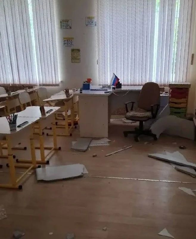 Две школы и спортивный комплекс повреждены в Каховском округе в результате атак ВСУ, сообщил Павел Филипчук Две школы и спортивный комплекс повреждены в Каховском округе в результате атак ВСУ, сообщил Павел Филипчук