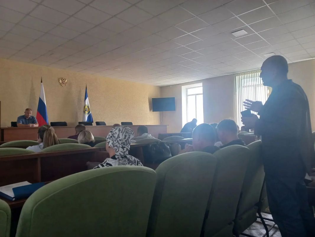 Социальный контракт как инструмент поддержки - в Геническе обсудили механизмы помощи жителям округа Социальный контракт как инструмент поддержки - в Геническе обсудили механизмы помощи жителям округа