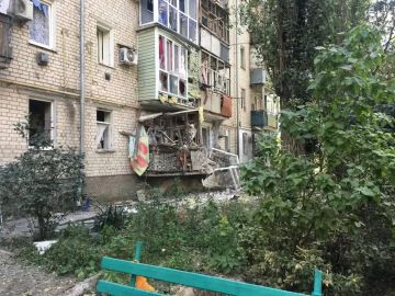 ВСУ нанесли удар по многоэтажкам в Новой Каховке
