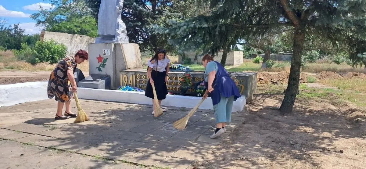 Труд во имя памяти и чистоты Труд во имя памяти и чистоты