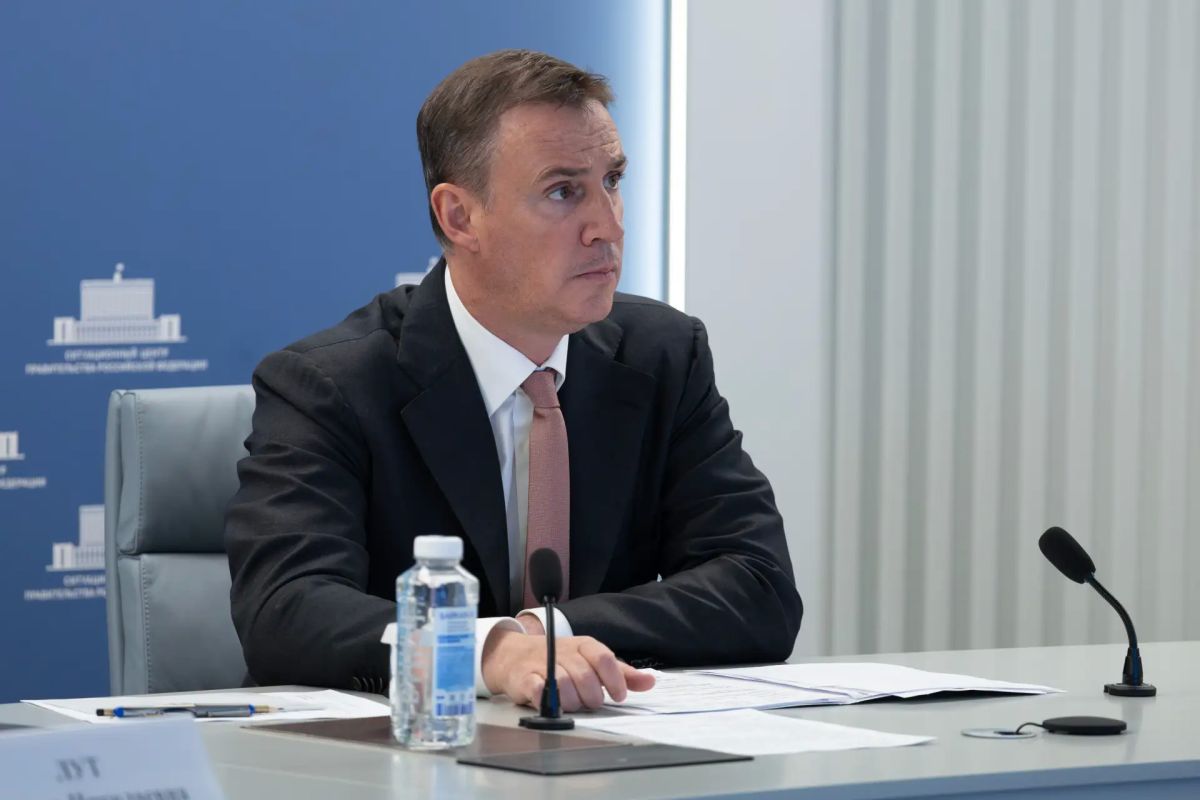 Вице-премьер Дмитрий Патрушев провел совещание по мерам поддержки сельхозтоваропроизводителей Вице-премьер Дмитрий Патрушев провел совещание по мерам поддержки сельхозтоваропроизводителей
