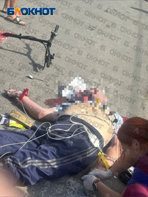 В Каховке самокатчик сбил пенсионера на переходе и сбежал