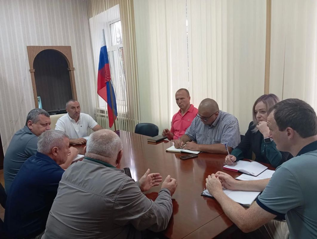 Вопросы жизнеобеспечения Верхнерогачикского округа обсудили на еженедельном совещании