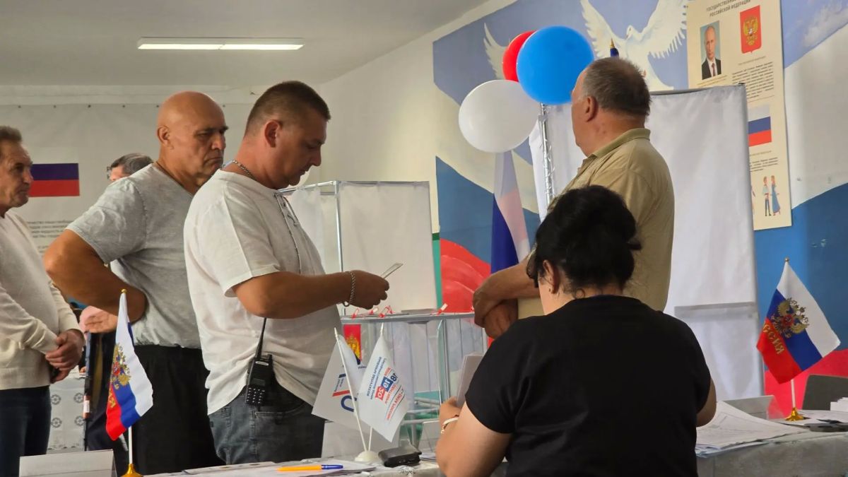 Надежда Бабешко: Жители округа активно голосуют Надежда Бабешко: Жители округа активно голосуют