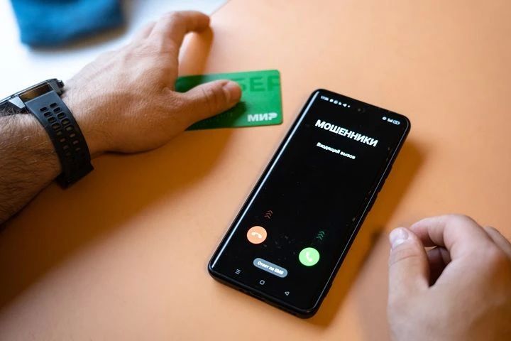 Житель Херсонщины потерял почти полмиллиона рублей на покупке аккумуляторов