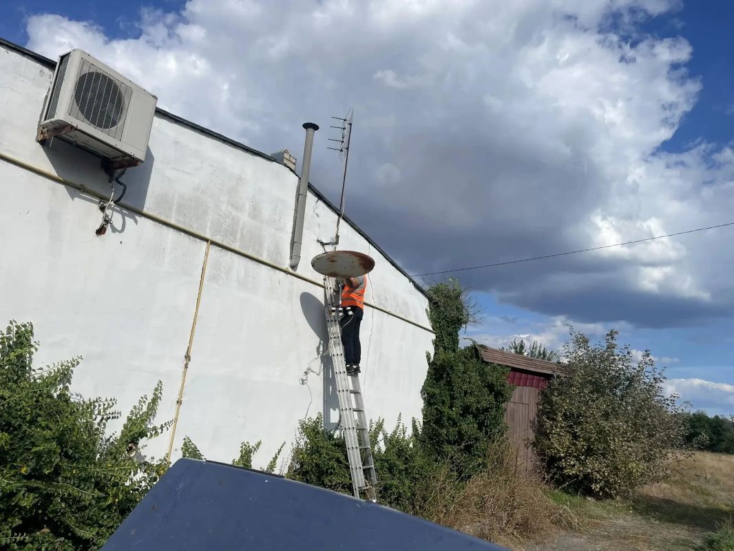 В Скадовске продолжают демонтаж нелицензированного оборудования «Горыныч» В Скадовске продолжают демонтаж нелицензированного оборудования «Горыныч»