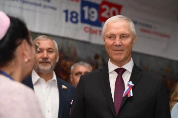 Выставка «Маршрут сквозь года» на избирательном участке № 82 в Геническе