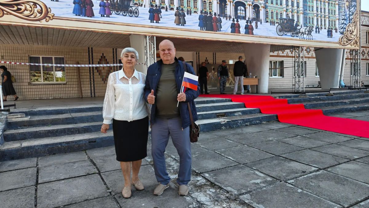 «Связь времён: Каланчак делает свой выбор!» Сегодня в Каланчаке пишется новая глава истории: Херсонская область впервые участвует в выборах в Государственную Думу. Это не просто голосование — это наш общий шаг в будущее, в... «Связь времён: Каланчак делает свой выбор!» Сегодня в Каланчаке пишется новая глава истории: Херсонская область впервые участвует в выборах в Государственную Думу. Это не просто голосование — это наш общий шаг в будущее, в...