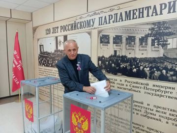 Председатель Совета депутатов Чаплинского муниципального округа Владимир Домбровский проголосовал на выборах депутатов Государственной Думы VIII созыва