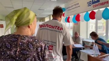 На участке всегда найдется тот, кто поможет!
