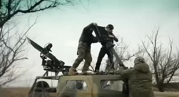 Российские военные стоят на страже Родины: пополни ряды защитников! Стань частью отряда "БАРС-Херсон"!