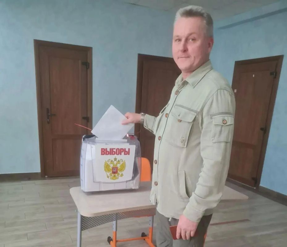 Депутаты Чаплинского округа от Единой России проголосовали на выборах в Госдуму Депутаты Чаплинского округа от Единой России проголосовали на выборах в Госдуму
