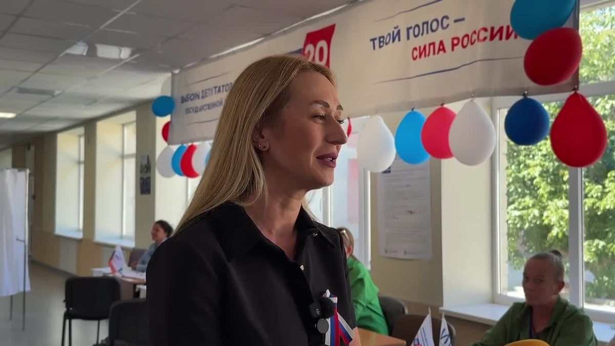 Захарова проголосовала в школе №3: «Это долг каждого гражданина»