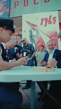 Геническ представляет. Владимир Сальдо проголосовал, пожалуй, на самом кинематографичном участке региона