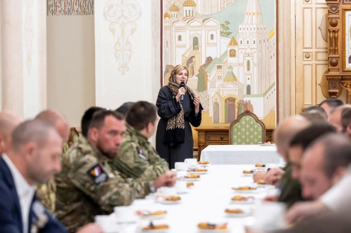 Ветераны СВО помолились у мощей Дмитрия Донского в Храме Христа Спасителя Ветераны СВО помолились у мощей Дмитрия Донского в Храме Христа Спасителя