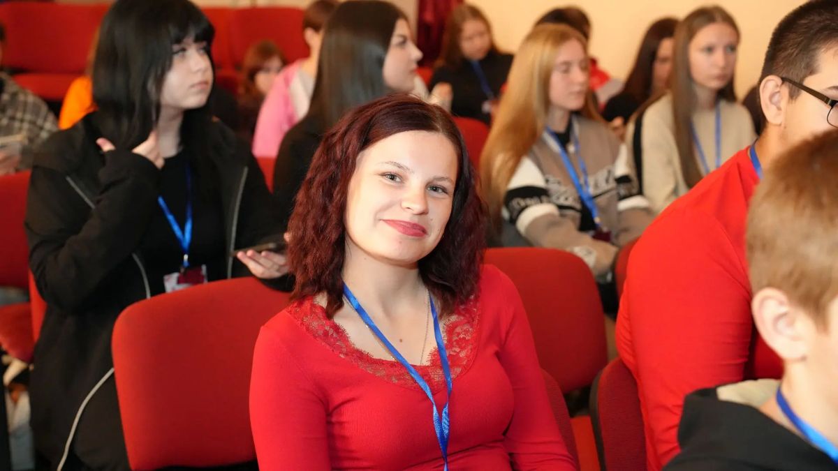 Еще во время учебы в МГЮА имени О.Е. Кутафина проходил практику в Минпромторге России Еще во время учебы в МГЮА имени О.Е. Кутафина проходил практику в Минпромторге России