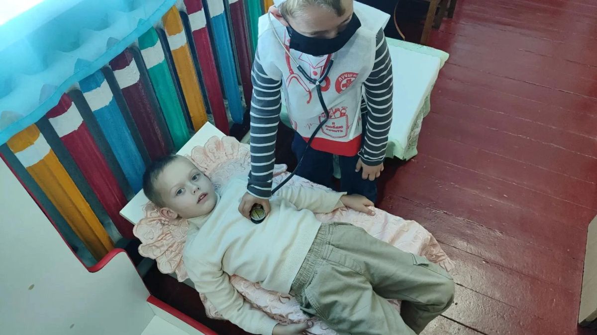 В Приморском саду прошла театрализованная игра «Воспитатель и его помощники» В Приморском саду прошла театрализованная игра «Воспитатель и его помощники»