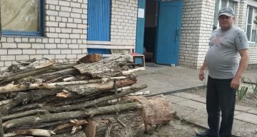 Администрация обеспечивает необходимые условия для работы ФАПа