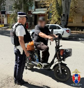 В Каланчакском округе Херсонской области сотрудники Госавтоинспекции организовали профилактическое мероприятие для водителей СИМ
