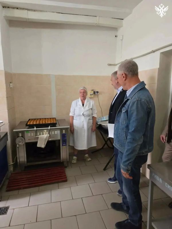 Владимир Сальдо проверил школы, детские сады и рынок Скадовска Владимир Сальдо проверил школы, детские сады и рынок Скадовска
