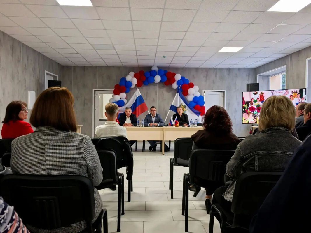 Министр культуры Херсонской области провел рабочую встречу с работниками культуры Нижнесерогозского муниципального округа Министр культуры Херсонской области провел рабочую встречу с работниками культуры Нижнесерогозского муниципального округа