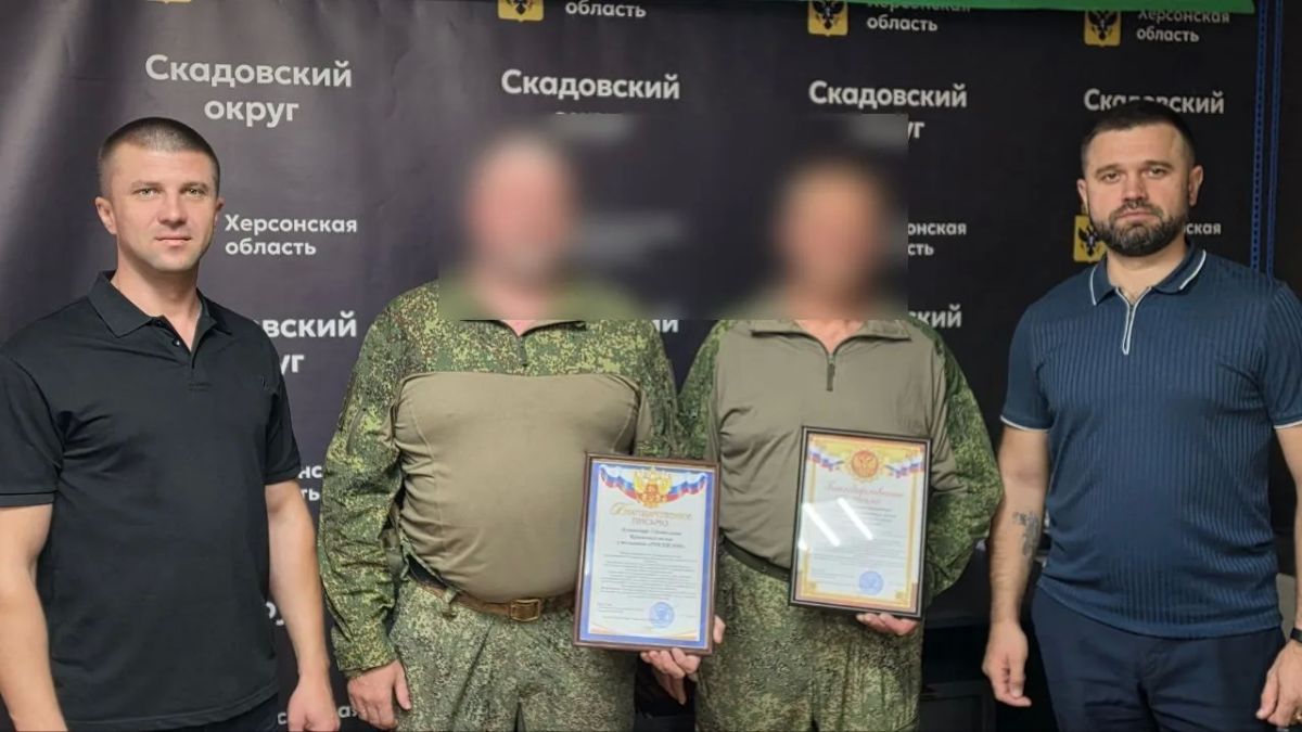 "Ваша служба — пример верности воинскому долгу": в Скадовске вручили благодарности военнослужащим по случаю Дня формирования Крымского полка