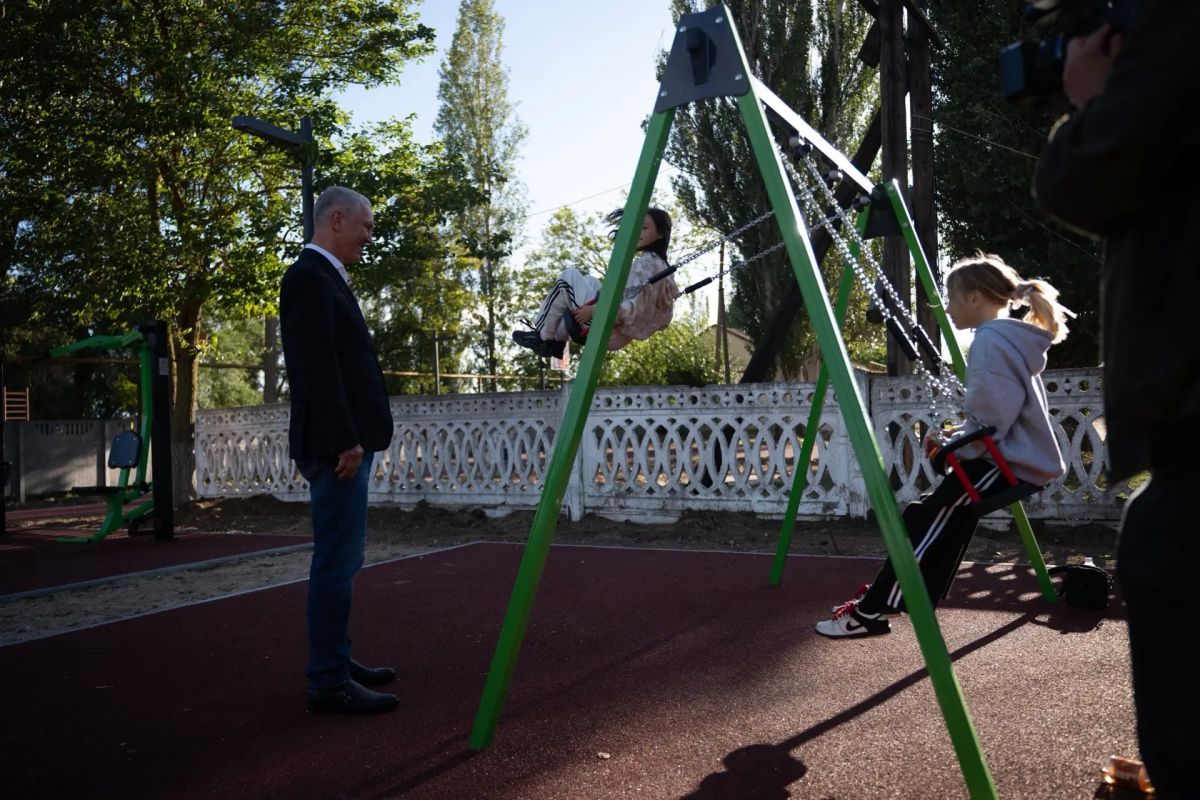 Владимир Сальдо: Обновляем общественные пространства в Стрелковом Генического округа Владимир Сальдо: Обновляем общественные пространства в Стрелковом Генического округа
