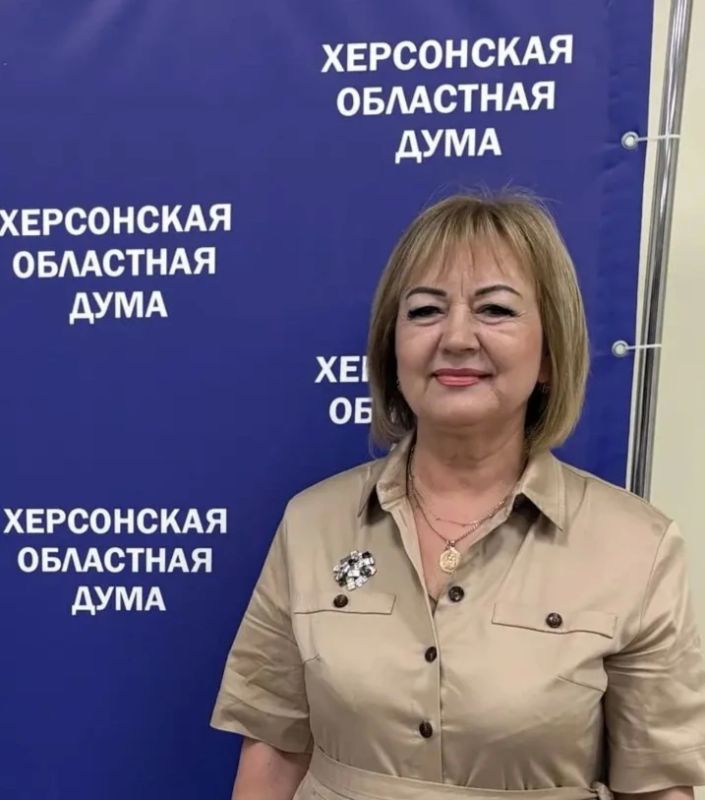 Три года - я депутат Херсонской областной Думы от партии КПРФ.Для меня это почётная миссия в это сложное время представлять интересы людей нашего региона на законодательном областном уровне Три года - я депутат Херсонской областной Думы от партии КПРФ.Для меня это почётная миссия в это сложное время представлять интересы людей нашего региона на законодательном областном уровне