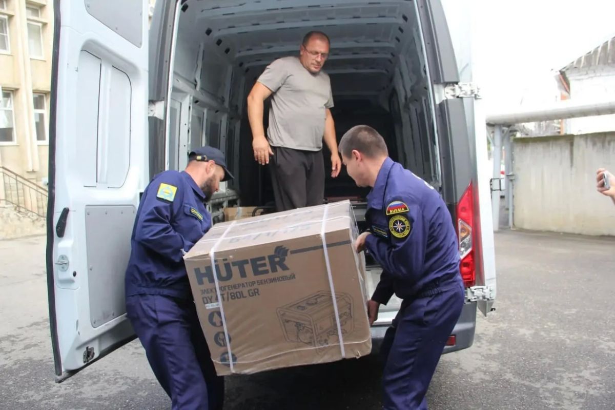 Ещё семь генераторов отправят в Каховский округ для социальных учреждений Ещё семь генераторов отправят в Каховский округ для социальных учреждений