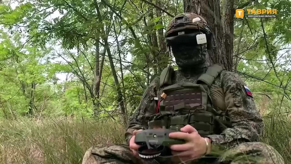 Расчеты ударных БпЛА 58-й армии группировки войск "Днепр" уничтожили средства связи ВСУ на Запорожском направлении