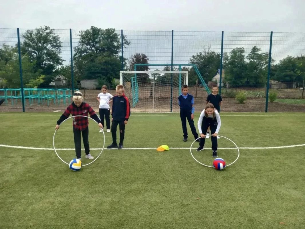 Спортивный праздник в Приморской школе: «Спортивные Орлята»