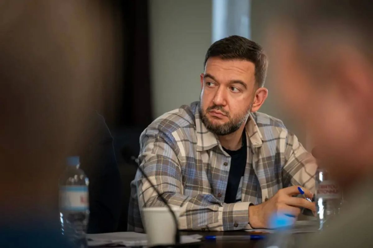 Порядка 3,6 тысячи тонн угля закуплено к зиме для образовательных учреждений Херсонской области, сообщил Владимир Сальдо Порядка 3,6 тысячи тонн угля закуплено к зиме для образовательных учреждений Херсонской области, сообщил Владимир Сальдо