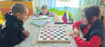 В Красноподольской библиотеке отметили Международный день шашек