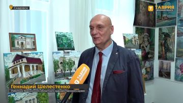 В Скадовске в День города возложили цветы к памятнику основателю — Сергею Скадовскому и открыли выставку работ херсонского художника