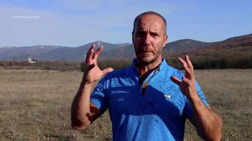 Он жил среди них, учился и теперь знает, как работают политические игры