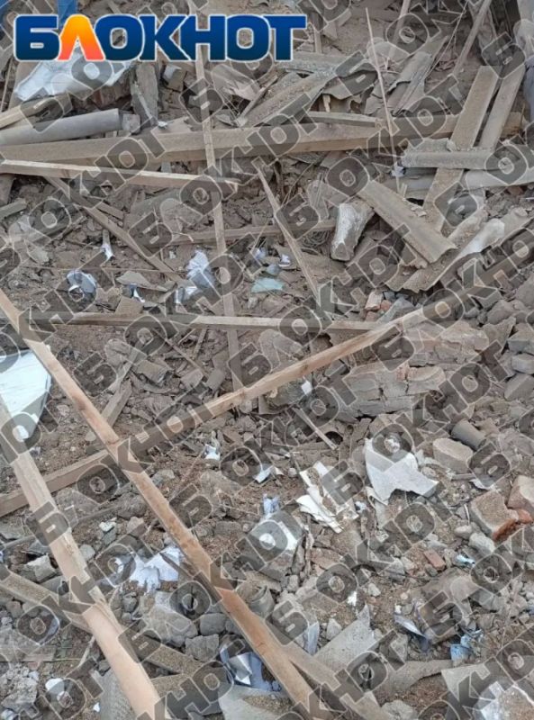 Четыре девушки погибли при ударе дронов ВСУ по кафе в Аскании-Нова Четыре девушки погибли при ударе дронов ВСУ по кафе в Аскании-Нова