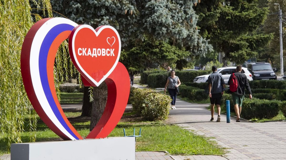 Татьяна Томилина: Скадовск, с днем города!. Город, который пахнет морем и нагретым песком, где чайки кричат над волной, а вечером небо окрашивается в невероятные краски