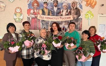 Дорогие воспитатели и работники дошкольного образования Скадовского округа!