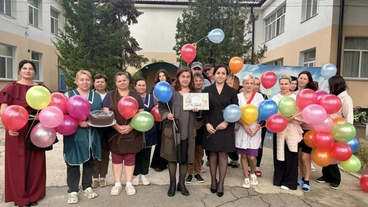 В Скадовском детском саду №3 "Колокольчик" отметили День воспитателя В Скадовском детском саду №3 "Колокольчик" отметили День воспитателя