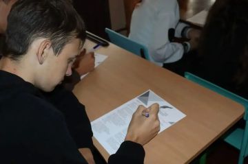 Литературный диктант объединил школьников Херсонской области
