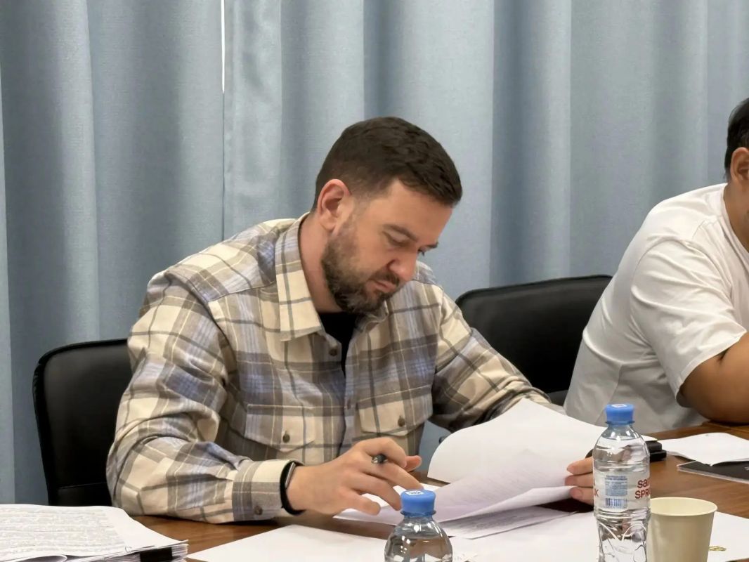 В Херсонской области обсудили подготовку к осенне-зимнему периоду и вопросы социально-экономического развития региона В Херсонской области обсудили подготовку к осенне-зимнему периоду и вопросы социально-экономического развития региона