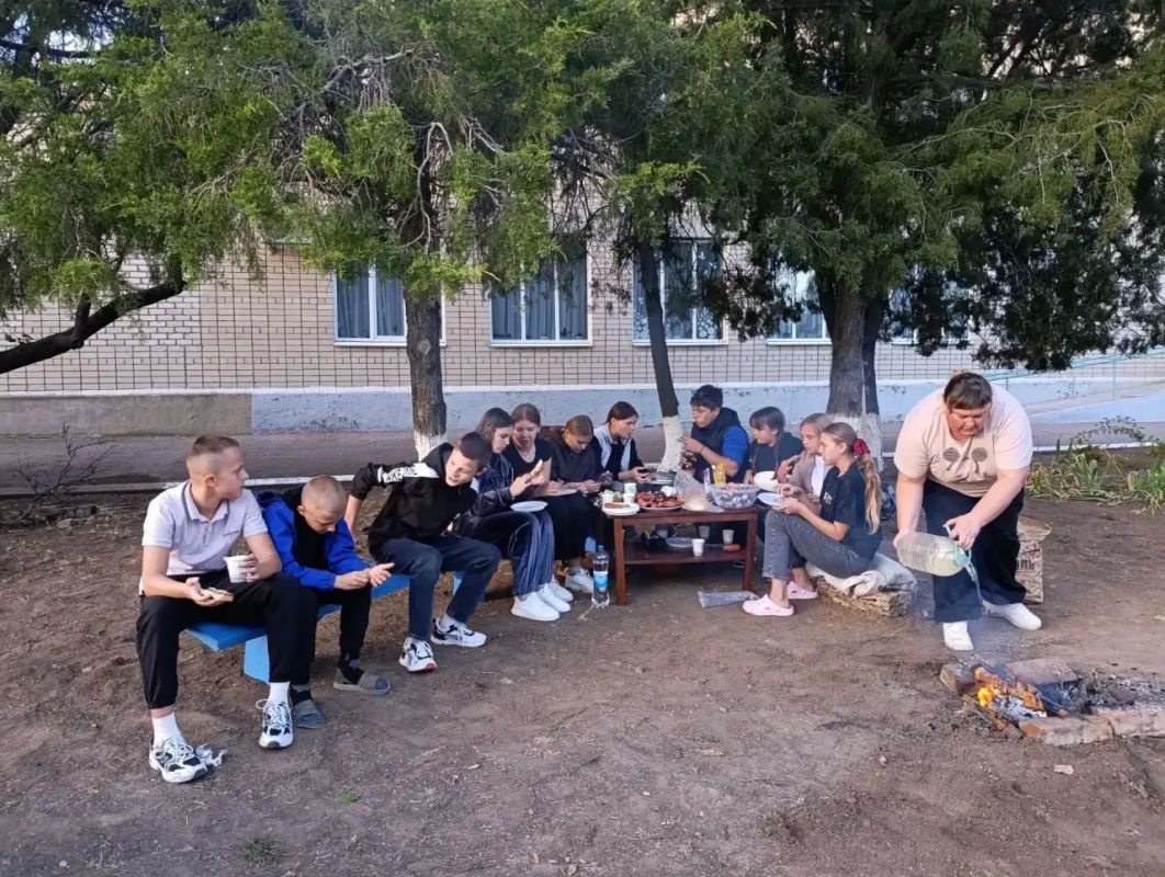 Как в Ивановке отметили Всемирный День туризма: костёр, палатка и песни до заката Как в Ивановке отметили Всемирный День туризма: костёр, палатка и песни до заката