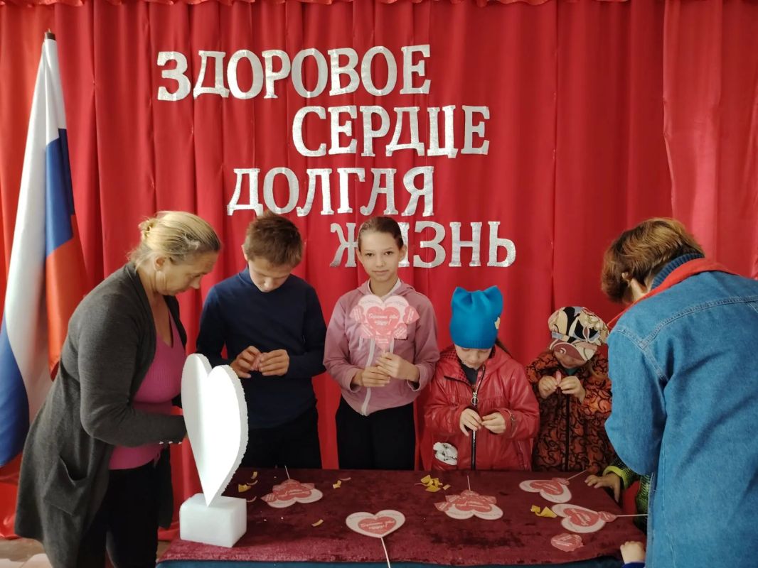 Наш округ заботится о будущем: «ЗДОРОВОЕ СЕРДЦЕ — ДОЛГАЯ ЖИЗНЬ»! В Раздольненском сельском клубе прошло...