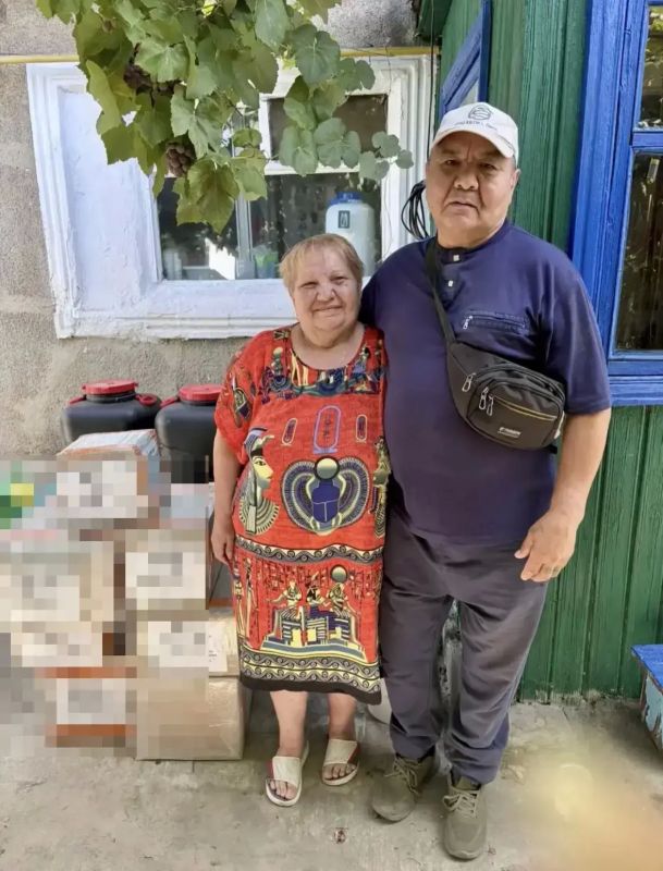 В рюкзаке у «Туриста» было место для игрушек В рюкзаке у «Туриста» было место для игрушек